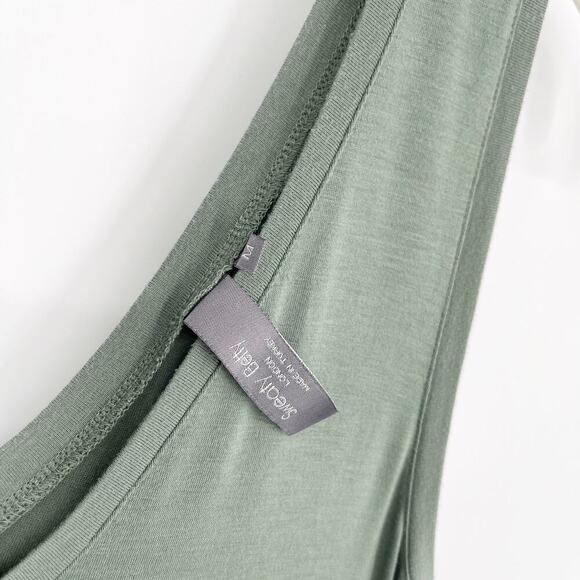 Sweaty Betty Take it Easy Drop Waist Dress in Sage Green Size Medium (8-10) - Picture 7 of 11